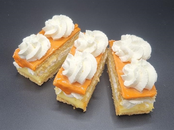 Oranje Super Tompouce